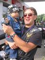 129_2952 Maurizio con un bambino dei Biker di Zytomyr_JPG